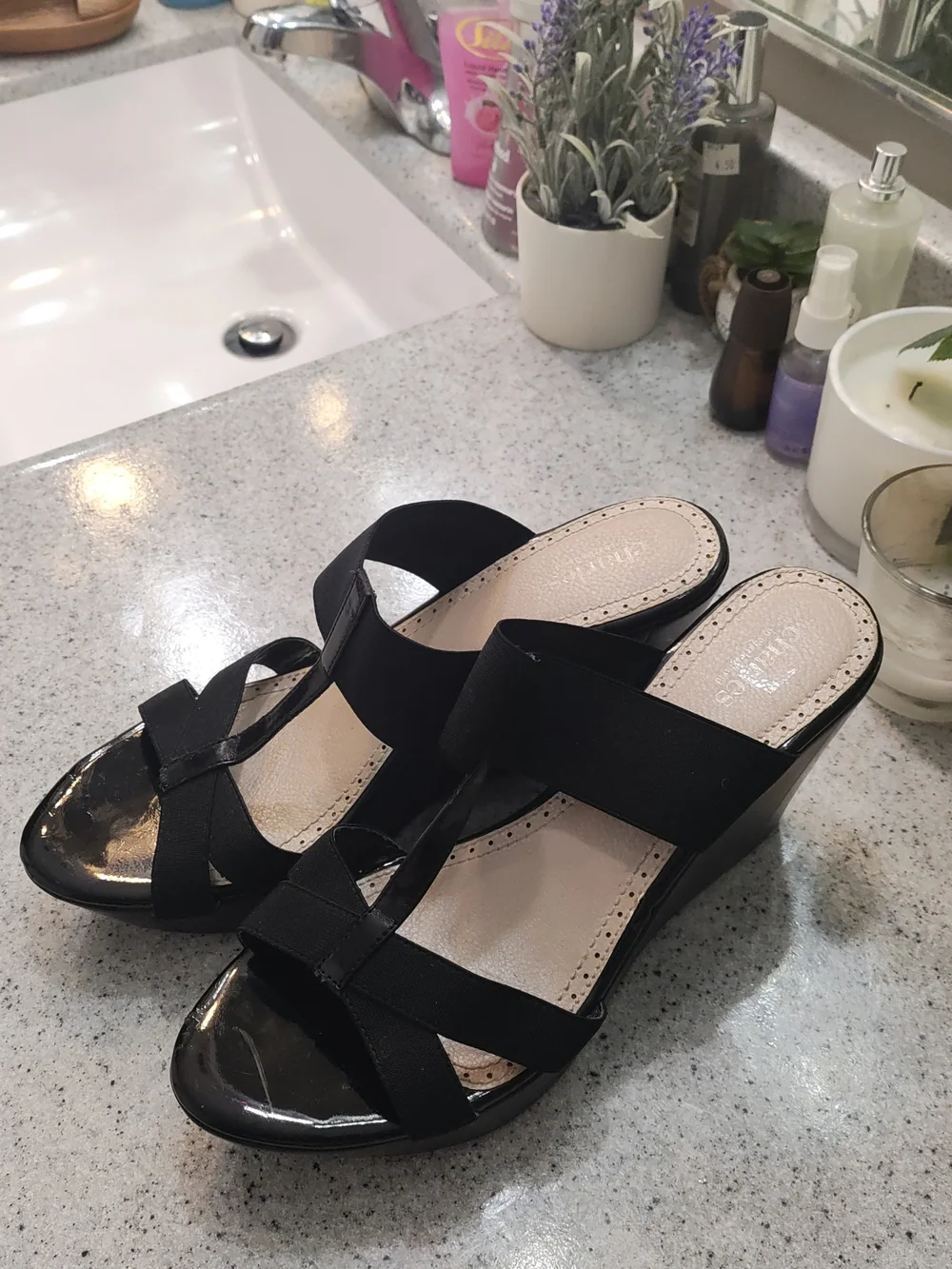 Stylish ✨Charles David Black Open-Toe Block Heel Sandals🩰